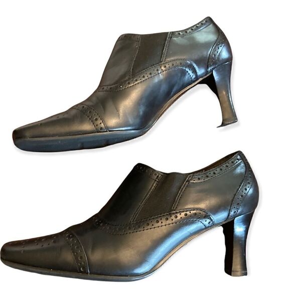 Liz Claiborne Black Yankee FLEX Booties Heeled Shoes - Picture 1 of 12
